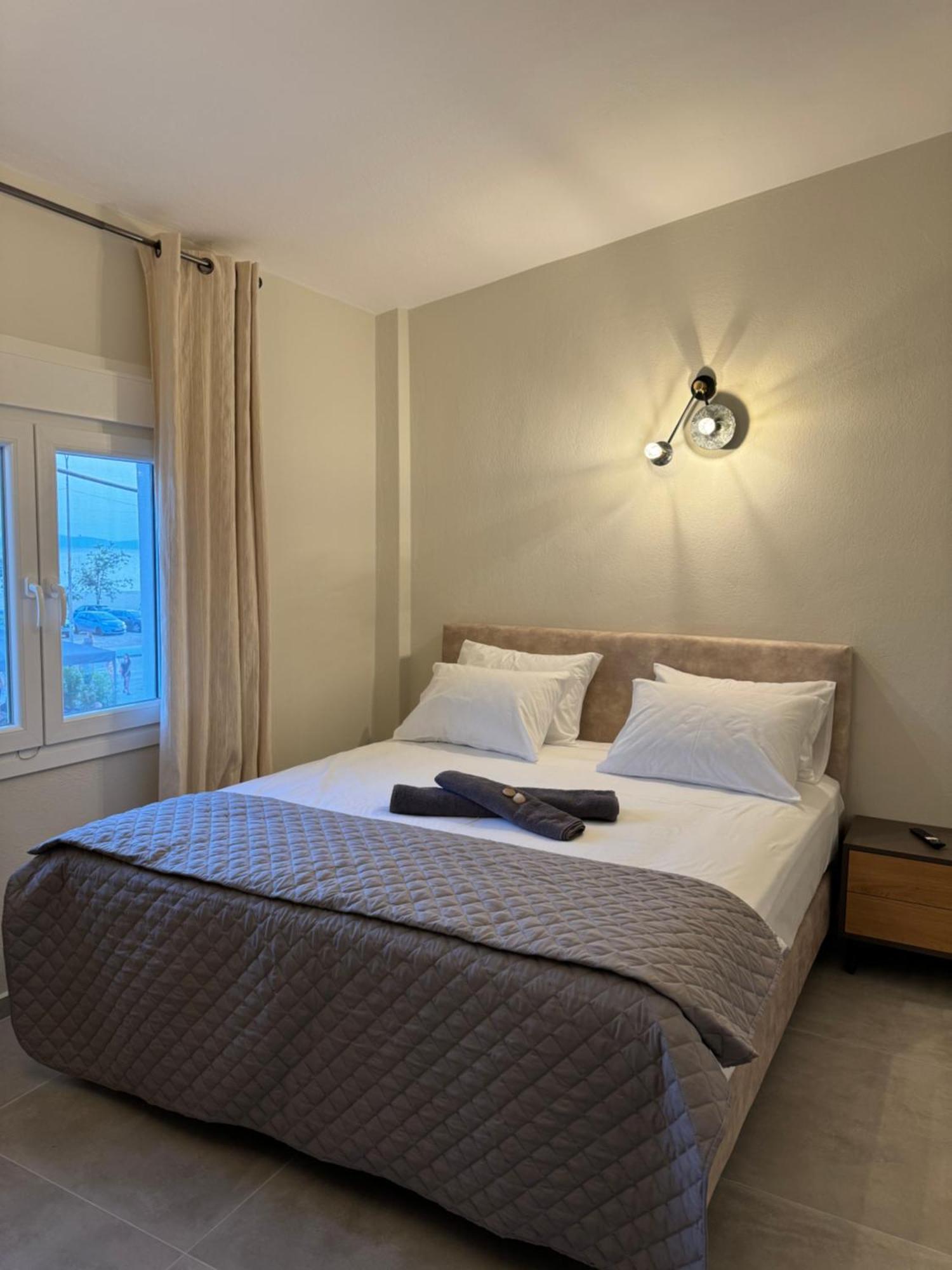 Seaviewapartment Ofrínion エクステリア 写真